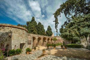 jardines del castillo de santa catalina